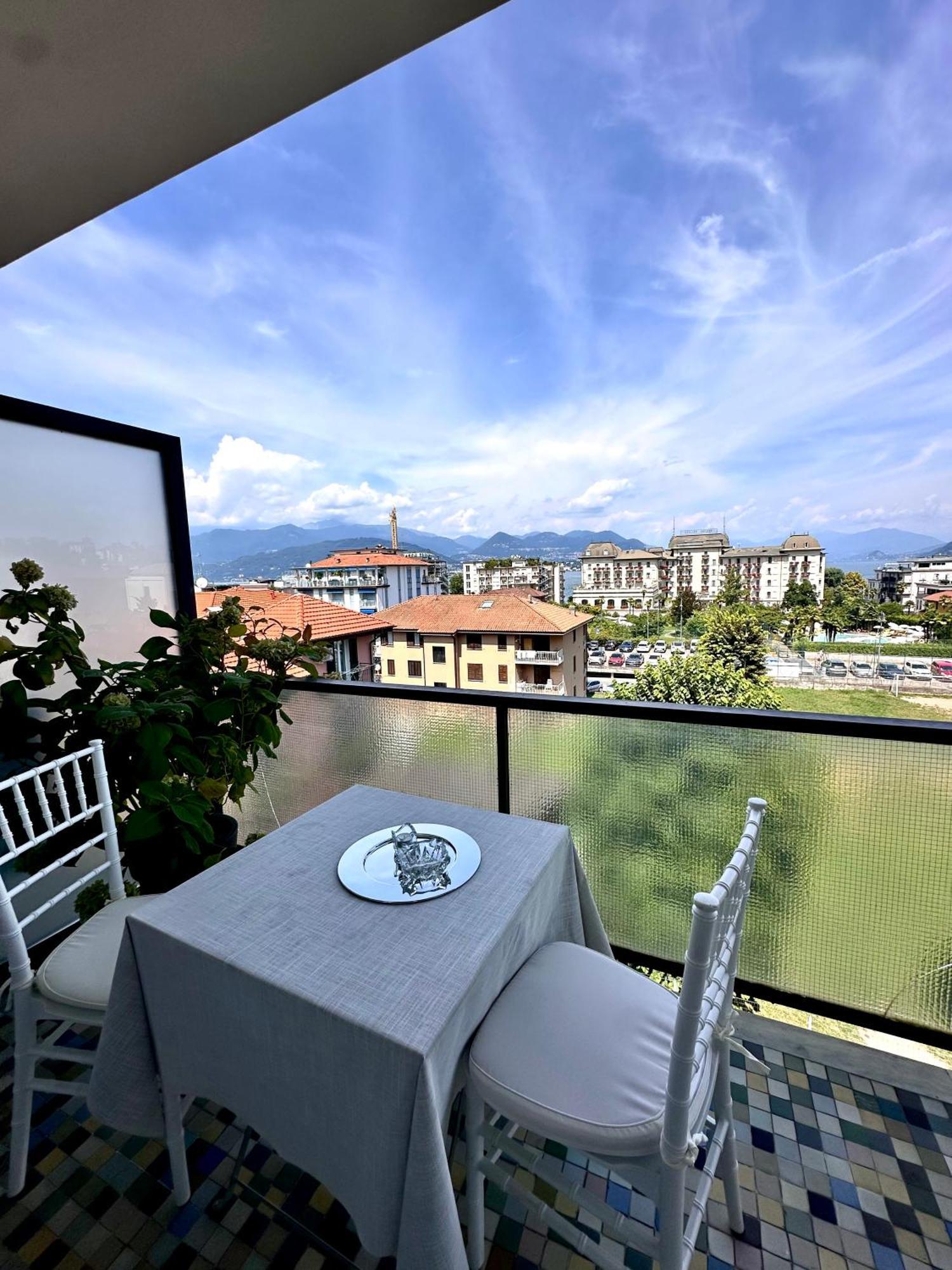 Fioriris Del Lago Apartment Stresa Ngoại thất bức ảnh